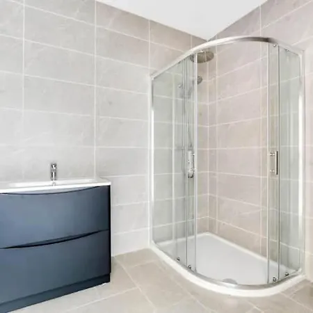 Bayview 3-bedroom Sea View * דאונינגס