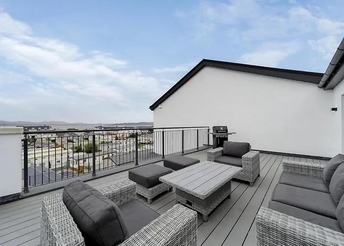 Bayview 3-bedroom Sea View * Downings